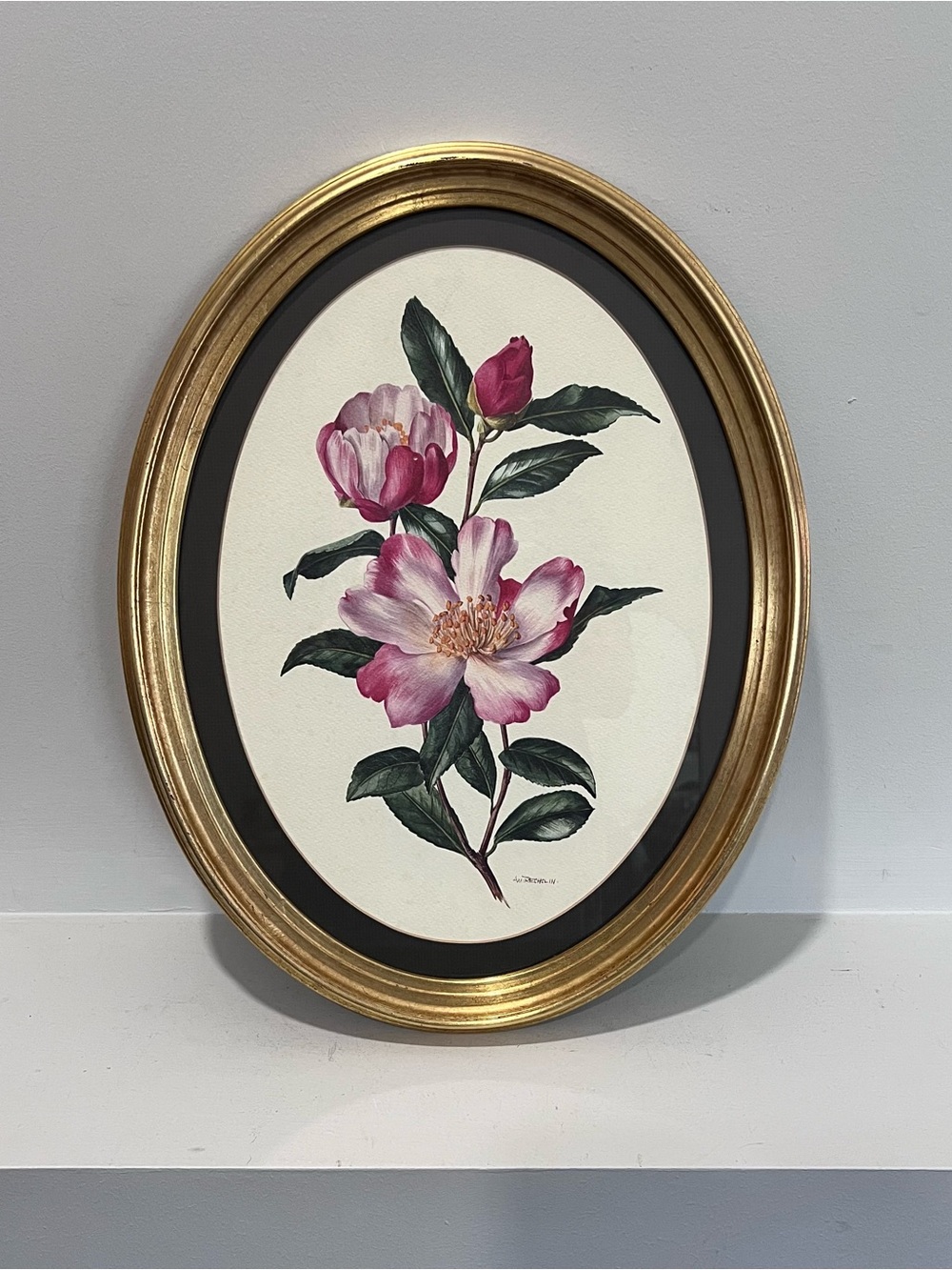 Vintage Gold Oval Floral Wall Art with Pink Blooms in Gold Frame